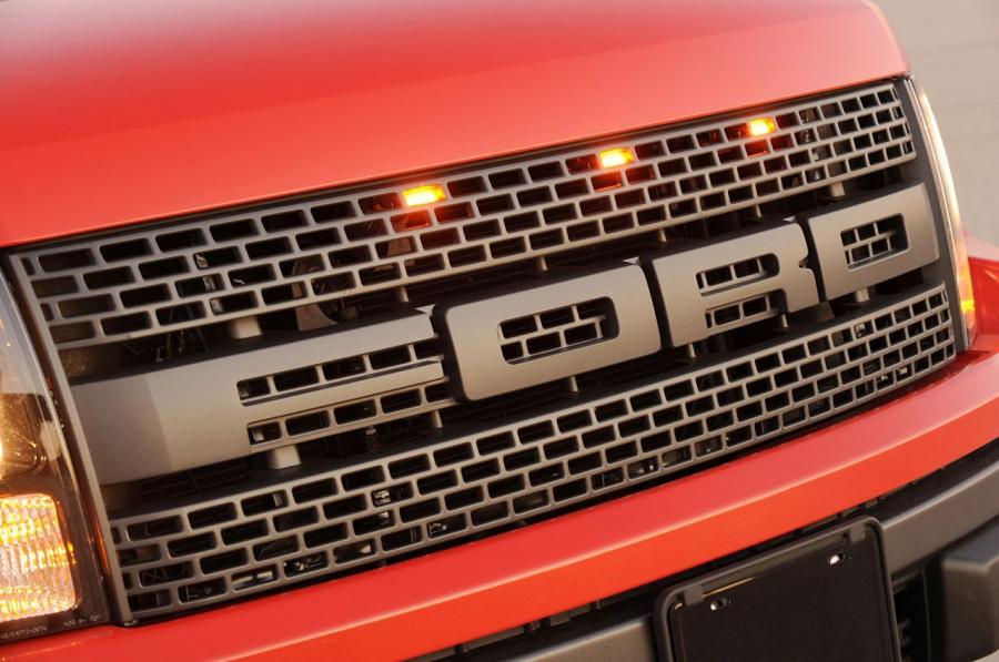  Ford F-150 SVT Raptor 2010 года  (фото 109 из 295)